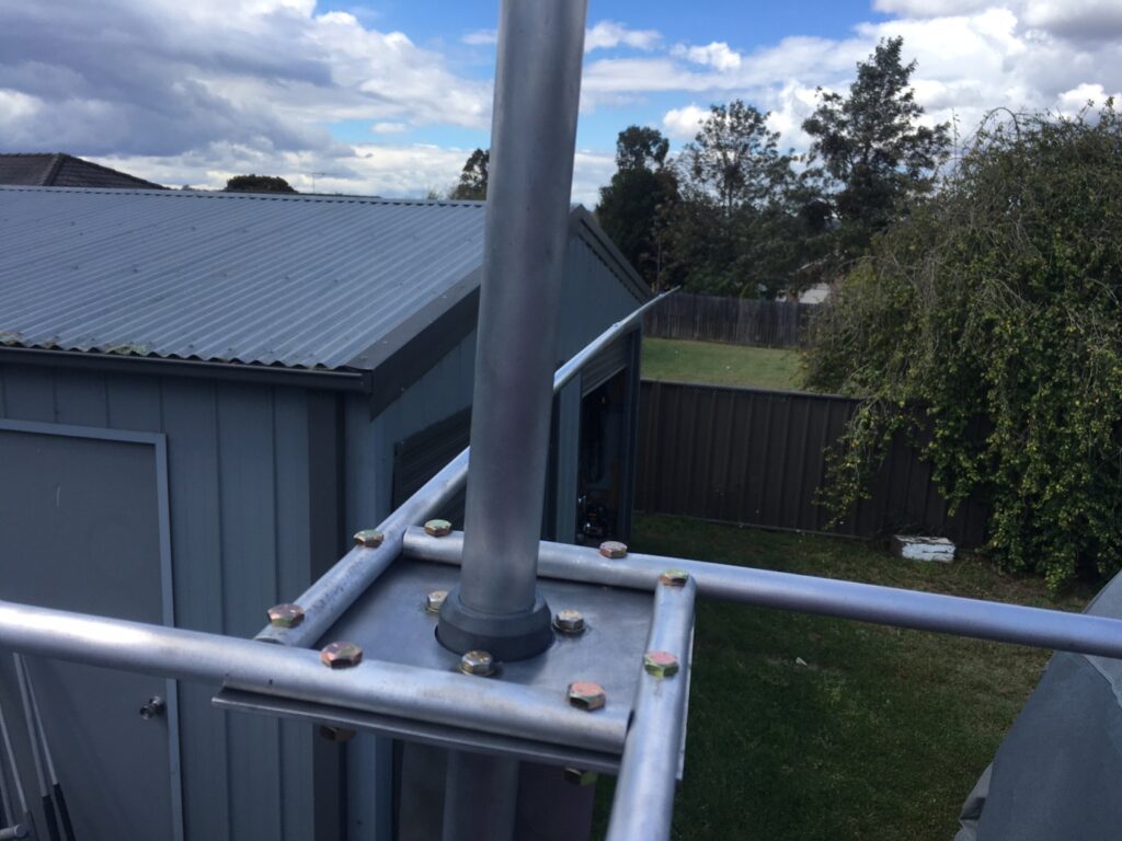 A close up view of how the radials attach to the base plate.